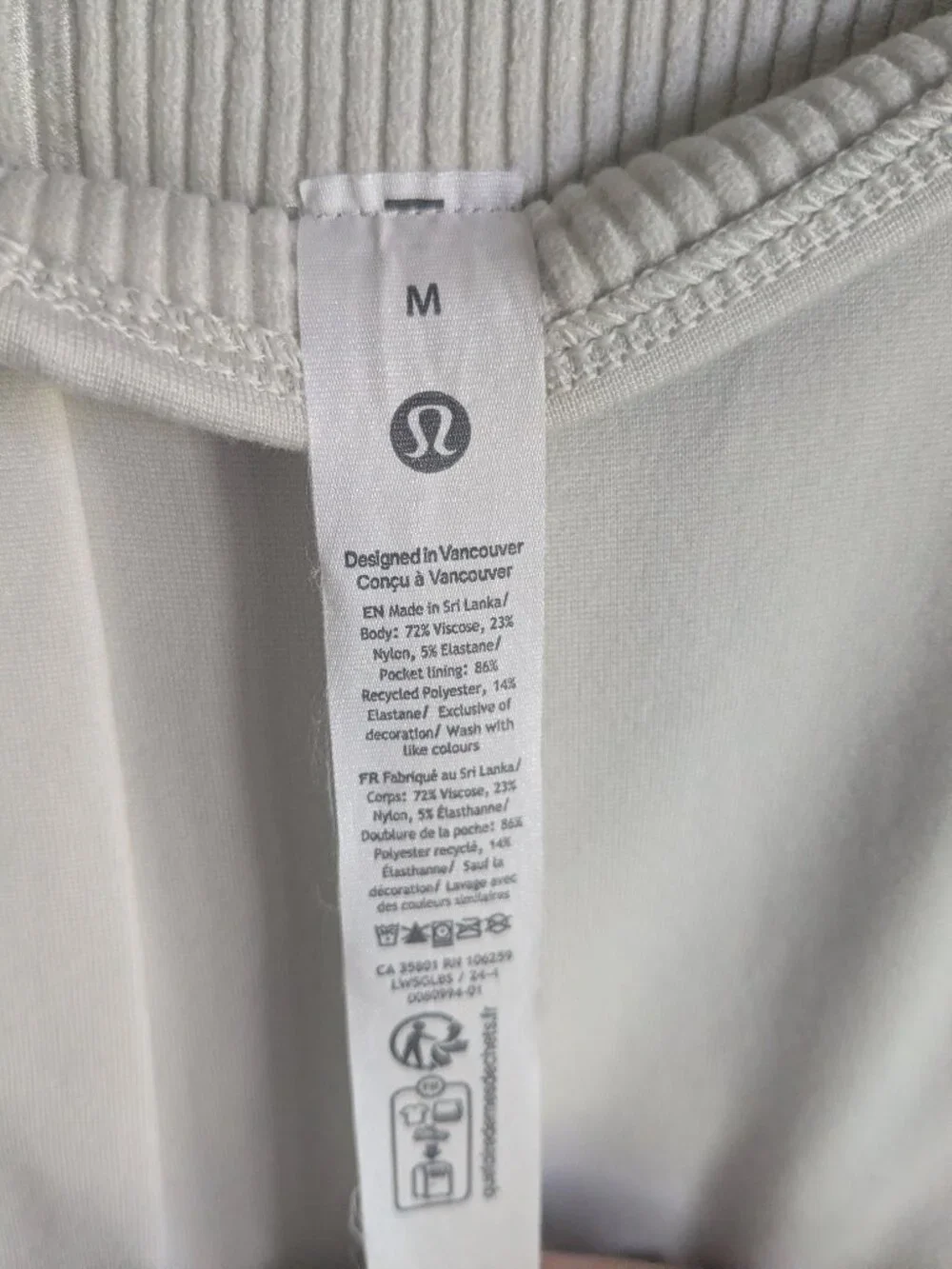 Lululemon White Wide‑Leg Pants – Size M, Like New